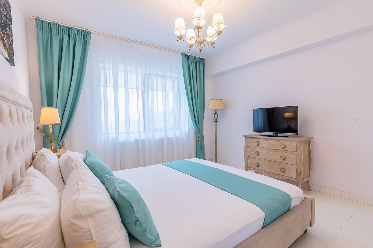 Vanilla Apartment